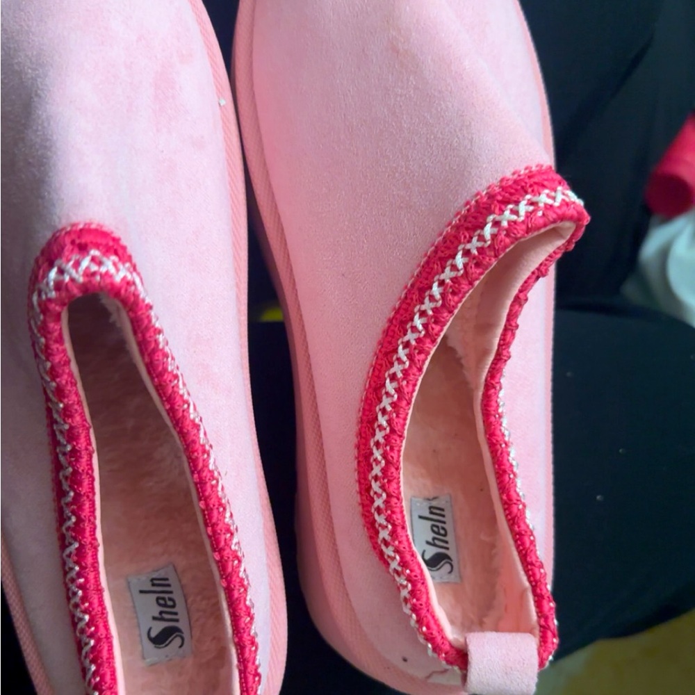 New Thick Sole Slip-On Fluffy Lined Warm slippers